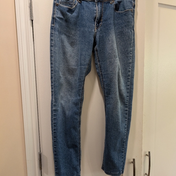 Carelli Sarah style jeans, size 31 - Picture 2 of 9